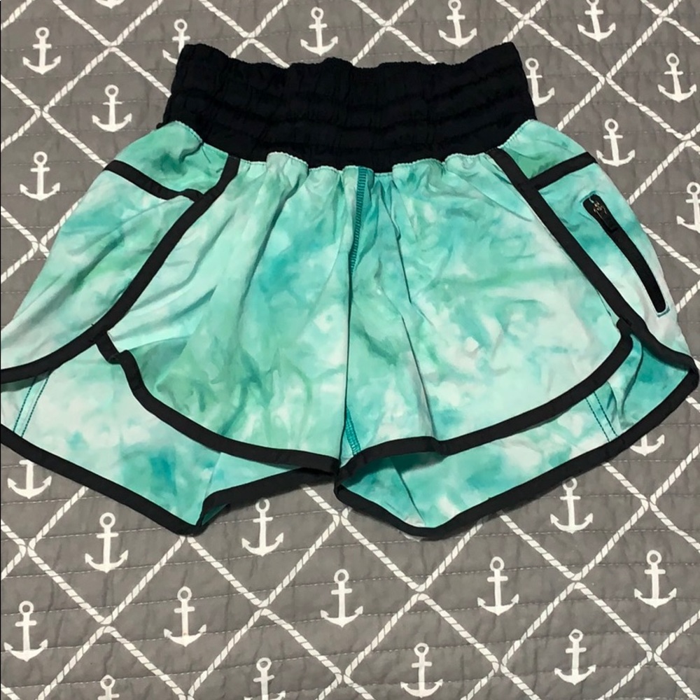Lulu lemon tie dye shorts